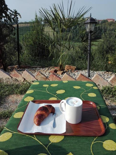 Bed and Breakfast A Casa Di Anna Vaglio Serra Екстер'єр фото